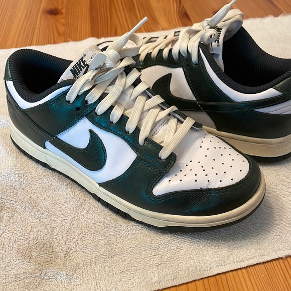 Nike Shoes - Women’s 8.5 Nike dunk in metallic green, white, and cream